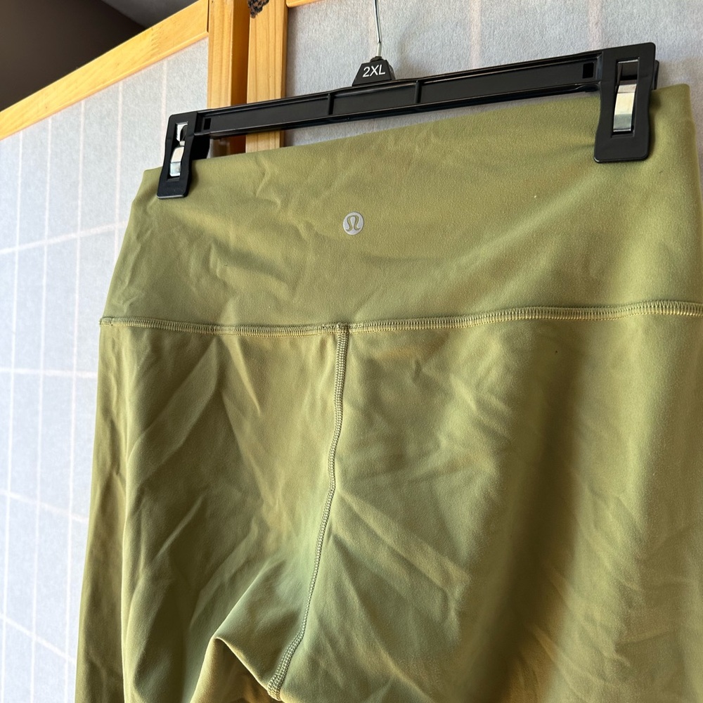 lululemon athletica Olive Cropped Pants - Picture 5 of 5